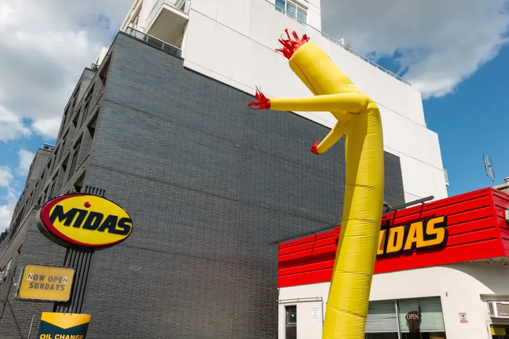 mascotte gonflable midas